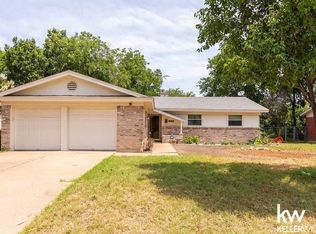 2100 Cliffside Dr, Edgecliff Village, TX 76134