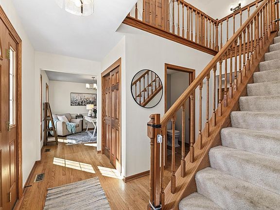 5th image of 1095 Ridge ROAD