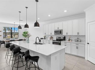 18307 Parksville DR, ESTERO, FL 33928