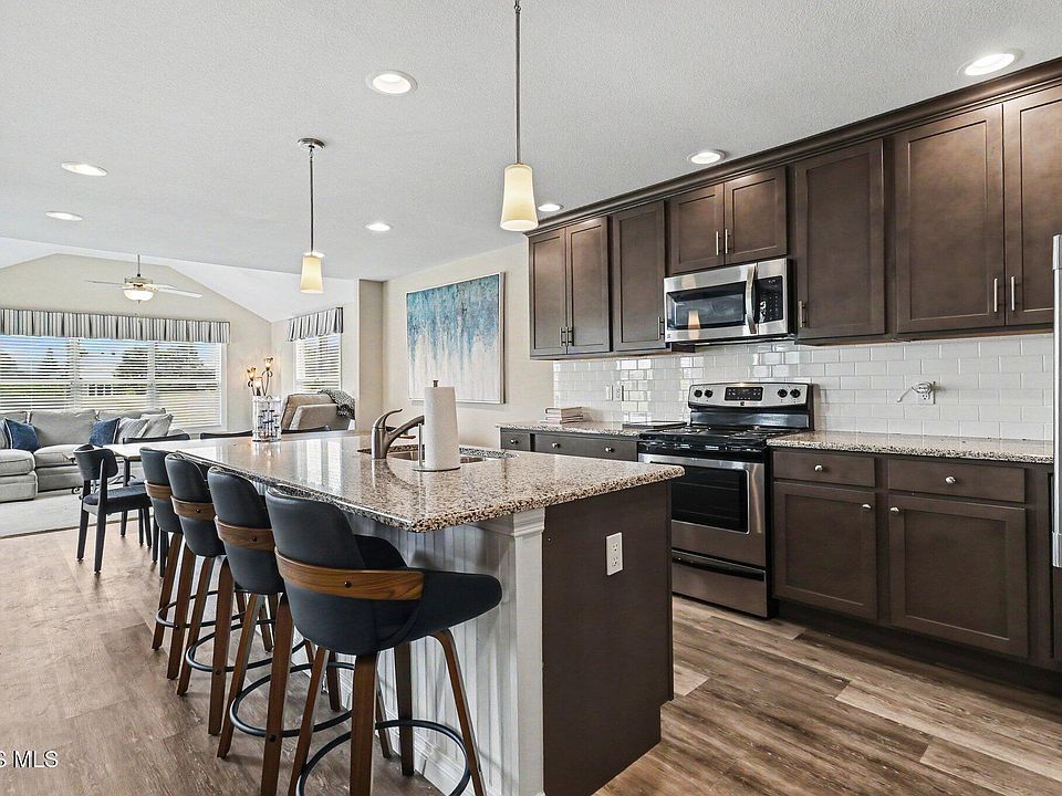 15210 Sunset Maple Dr, Perrysburg, OH 43551 | MLS #10009089 | Zillow