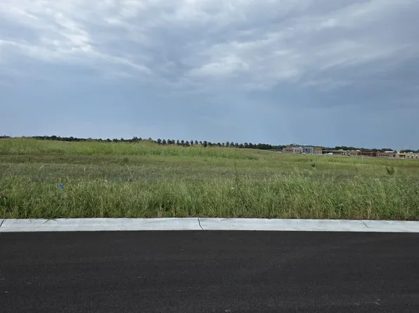 1340 E Northridge St, Valley Center, KS 67147