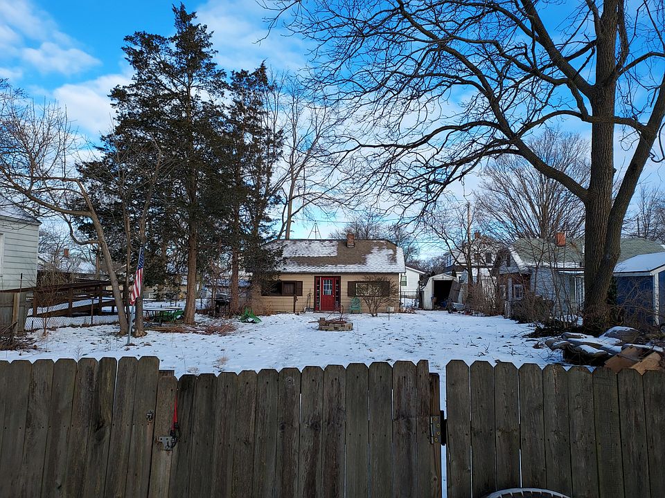 1st image of 1147 Grant Ave