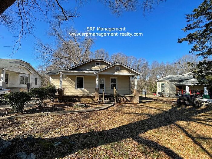 1st image of 923 N Highland St