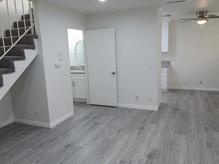 4902 Kester Ave #2 — Photo 2