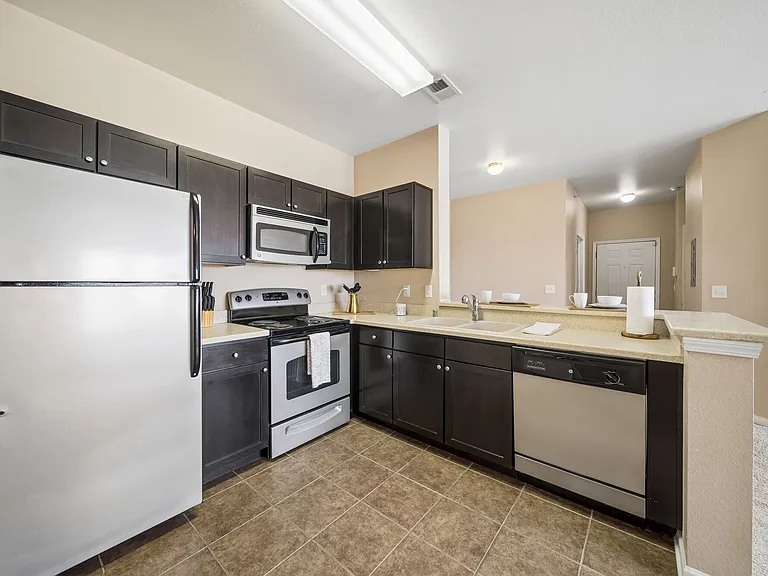 Windscape Apartments — Photo 8