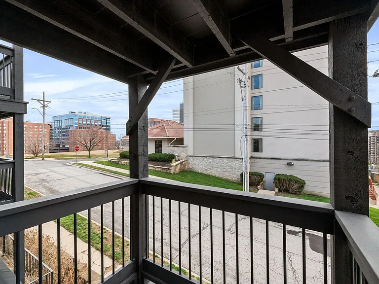 4544 Summit St — Photo 45