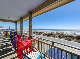 499 Topsail Rd, North Topsail Beach, NC 28460