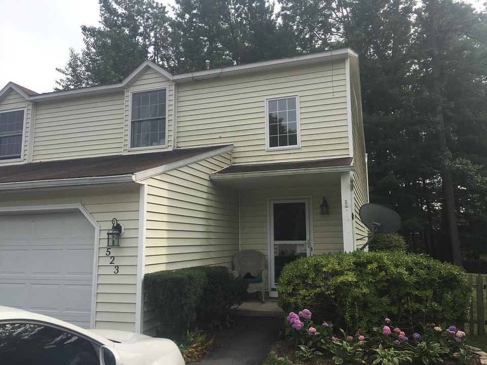 1st image of 523 Elk Cir