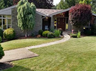 2482 Broadlawn Dr, Pittsburgh, PA