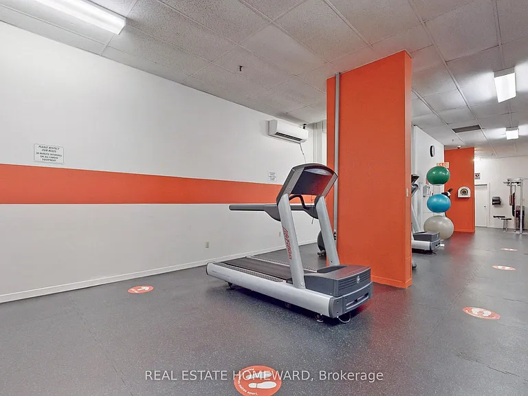 77 Maitland Pl #1827 — Photo 25