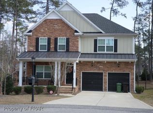 15 Spring Pond Ln, Spring Lake, NC 28390