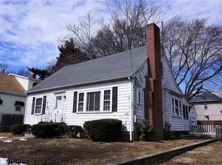 29 Rutherglen Ave, Providence, RI 02907