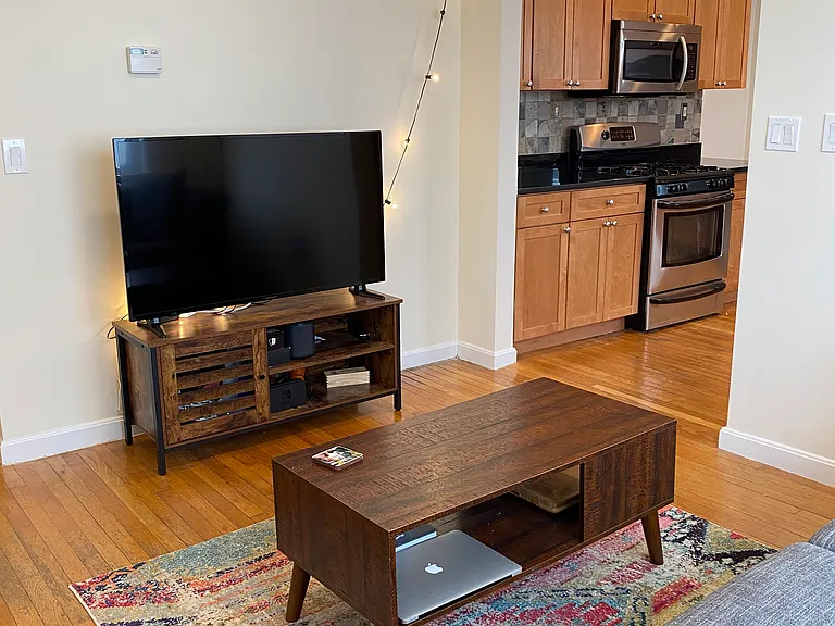 22 Dartmouth St #1 — Photo 6
