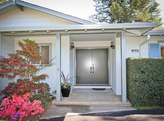 2nd image of 400 Juanita Way