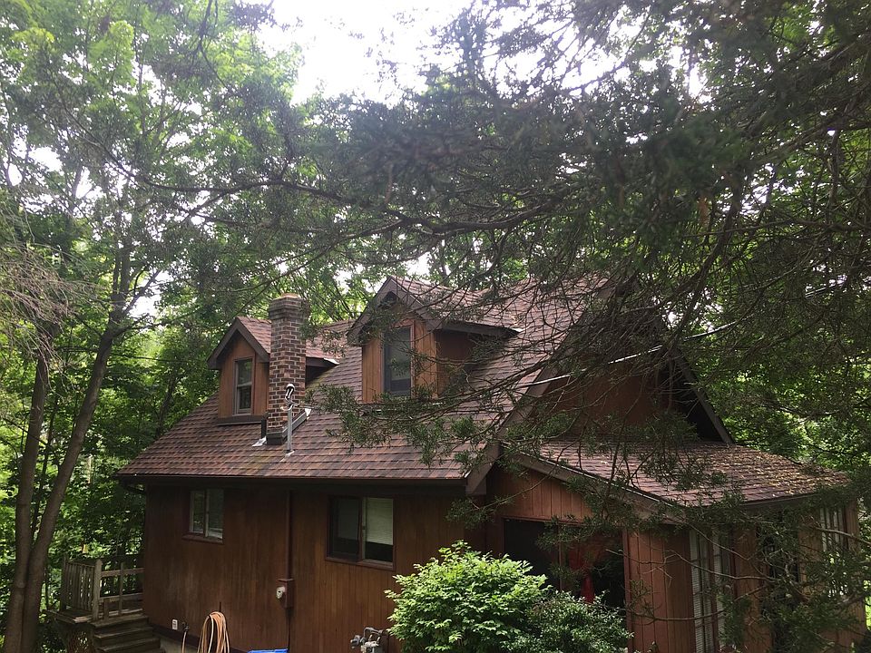 2nd image of 30 Fay St