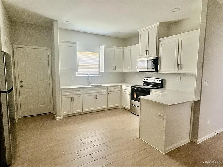 810 S Linda St #1 — Photo 2