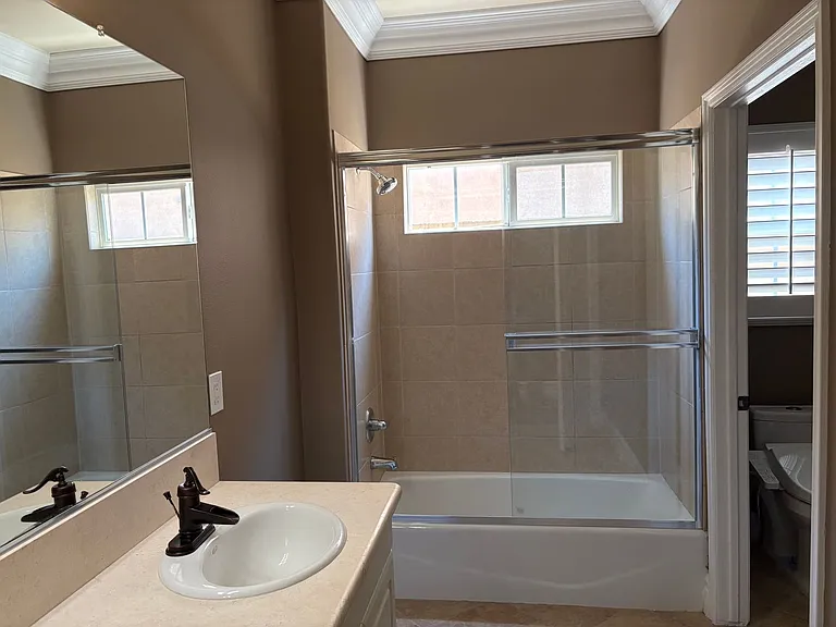 12859 Fenton Ave — Photo 41