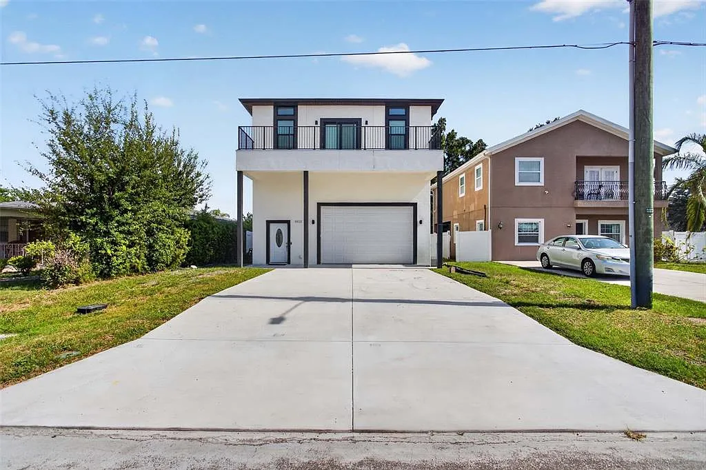 2 bed, 2.0 bath, 1500 sqft, $3,000 — Photo 1