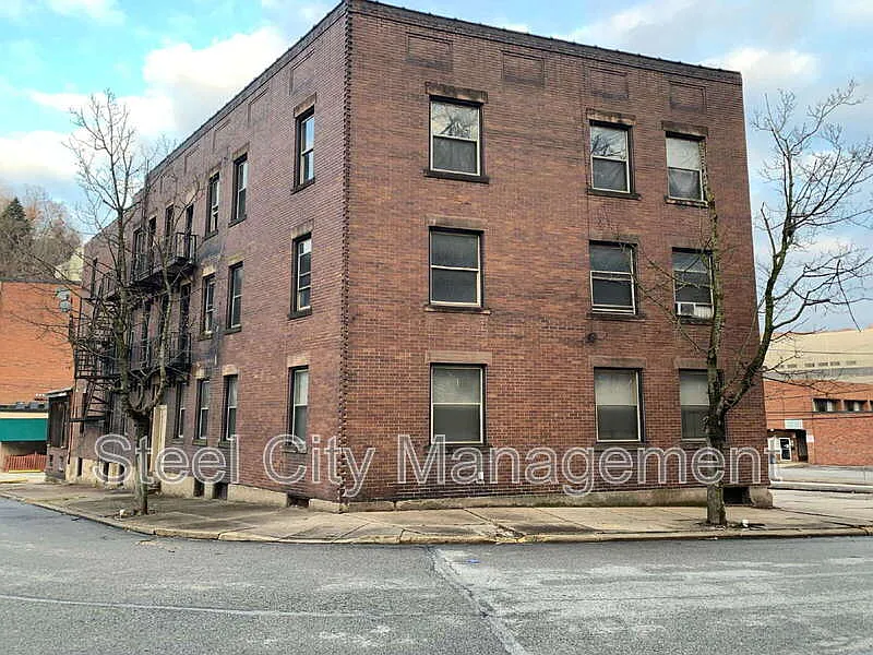 810 Wood St #1