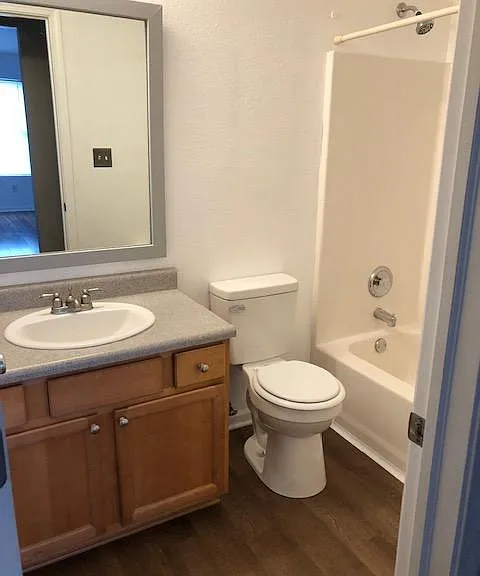 786 Daybreak Dr — Photo 4