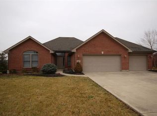 448 Christopher Dr, Centerville, OH 45458