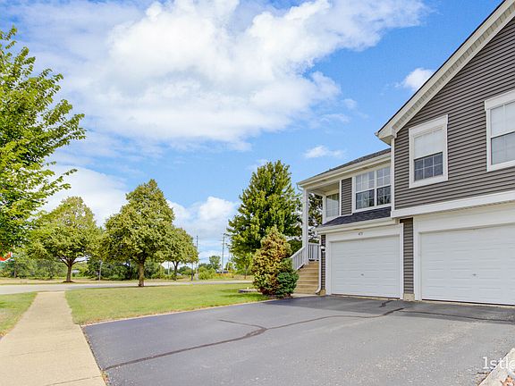 2nd image of 479 Gloria Ln