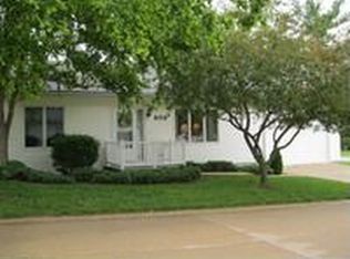 806 6th St NW, Waverly, IA 50677