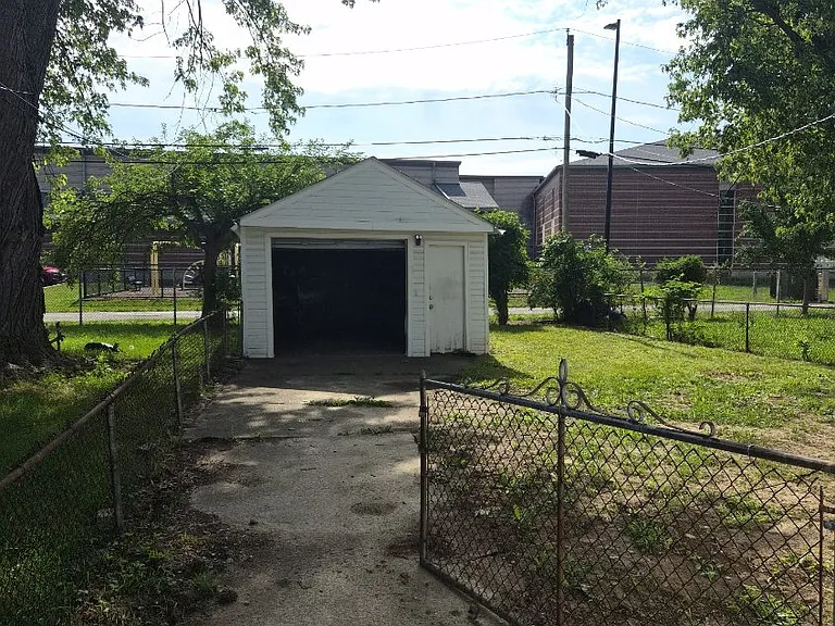 3550 Wersell Ave — Photo 9