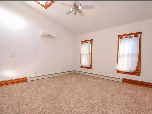 5th image of 5307 Vera Cruz Rd #2