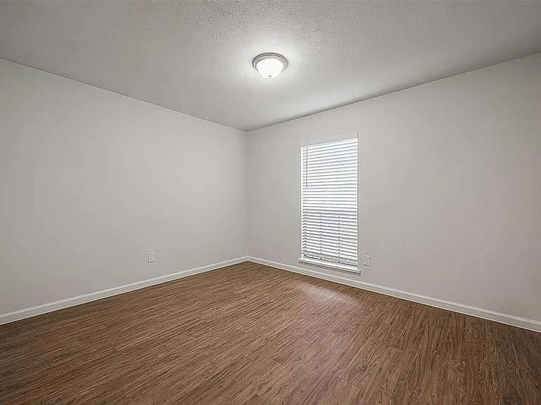 16810 Sweno Ct — Photo 30