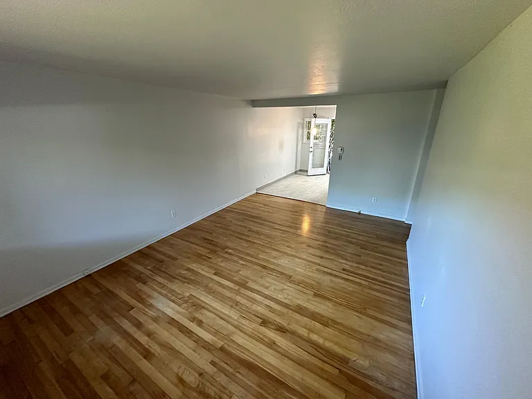 2031 N McClellan St — Photo 6