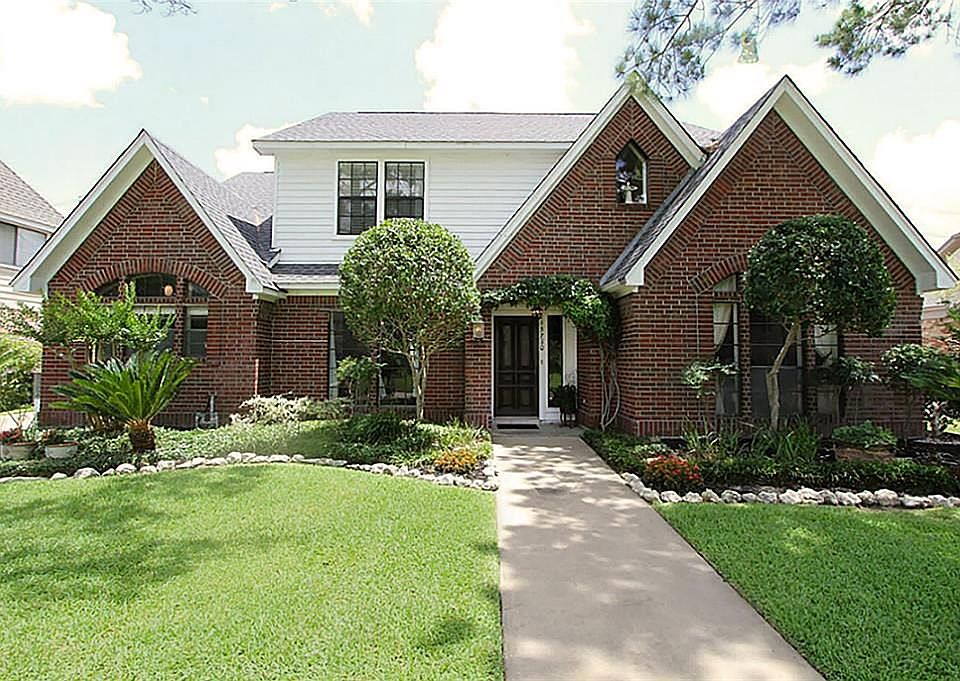 1st image of 15730 Sweetwater Creek Dr
