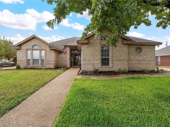 704 Eagles Nest Dr, Hewitt, TX 76643