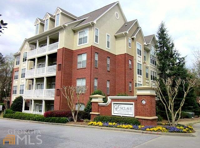 2nd image of 1233 Westchester Rdg