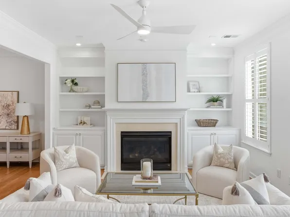 124 Palm Cove Way, Mount Pleasant, SC 29466