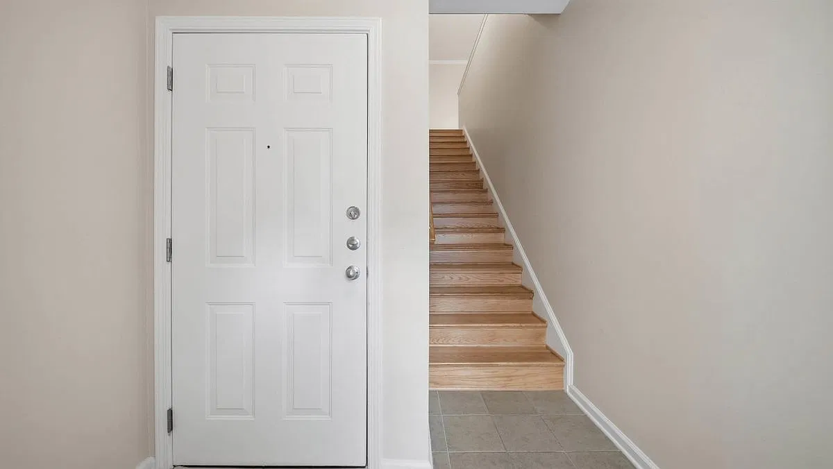 2 bed, 2.0 bath, 1756 sqft, $1,900 — Photo 4