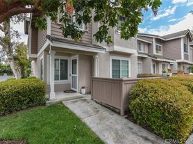 41 Christamon S, Irvine, CA