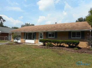 6744 Lincoln Green St, Holland, OH 43528