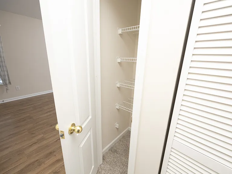 327 Orchard Park Dr — Photo 19