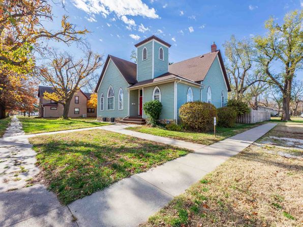 301 Santa Fe St, Halstead, KS 67056
