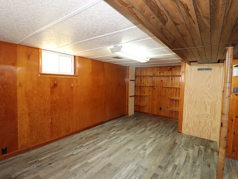 510 Maple St — Photo 30