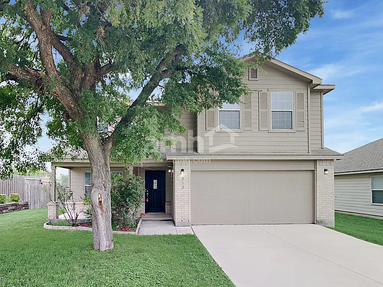 232 Willow Crst — Photo 1