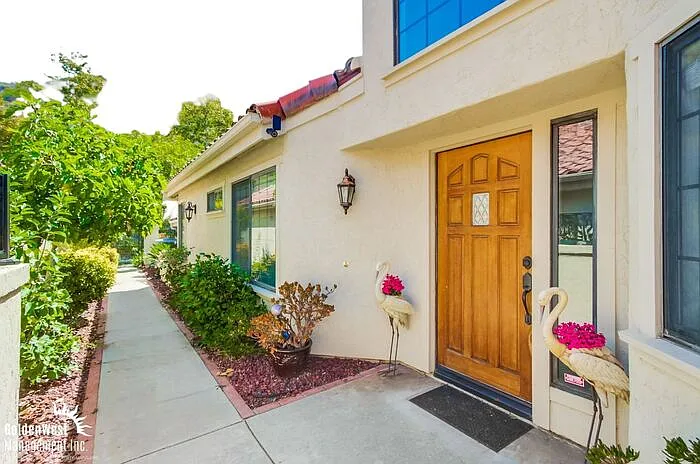 2 bed, 2.0 bath, 1543 sqft, $3,200 — Photo 2