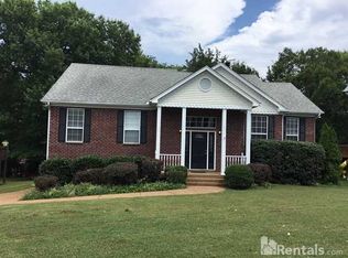 185 East Dr, Hendersonville, TN 37075