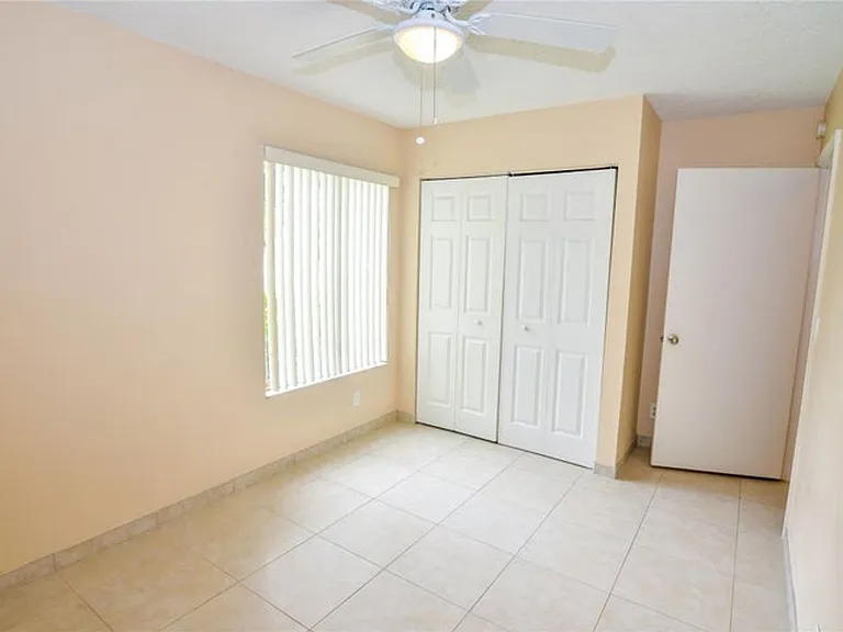 18813 Cloud Lake Cir — Photo 7