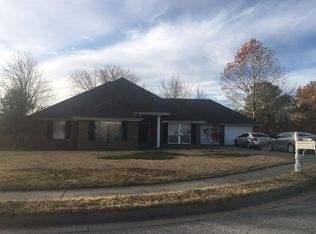1579 London Ter, Springdale, AR 72764