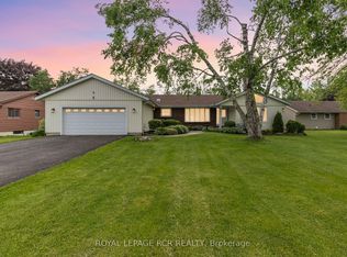 5 Park Ln, Ramara, ON L0K 1B0