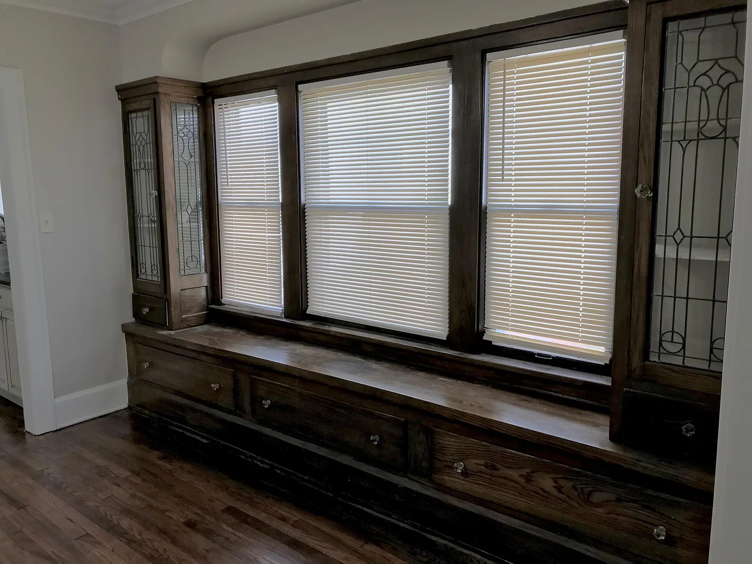 2 bed, 1000 sqft, $1,400 — Photo 3