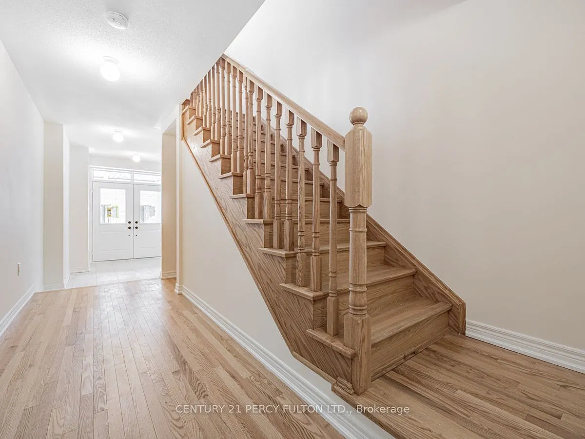 3 bed, $3,200 — Photo 4