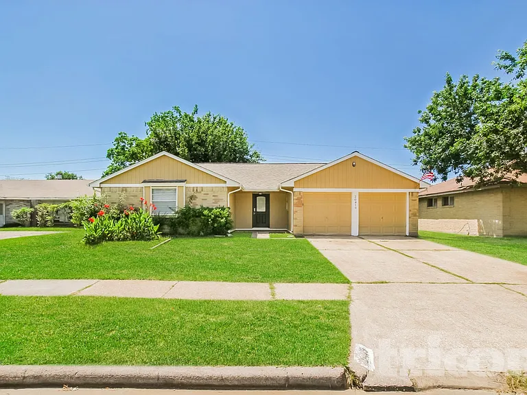 20419 Bishops Gate Ln — Photo 1